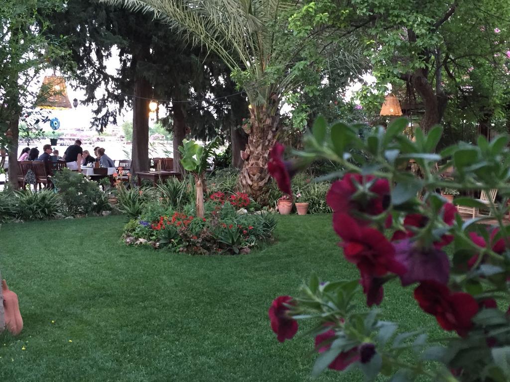 Hotel Happy Caretta Далян Екстериор снимка