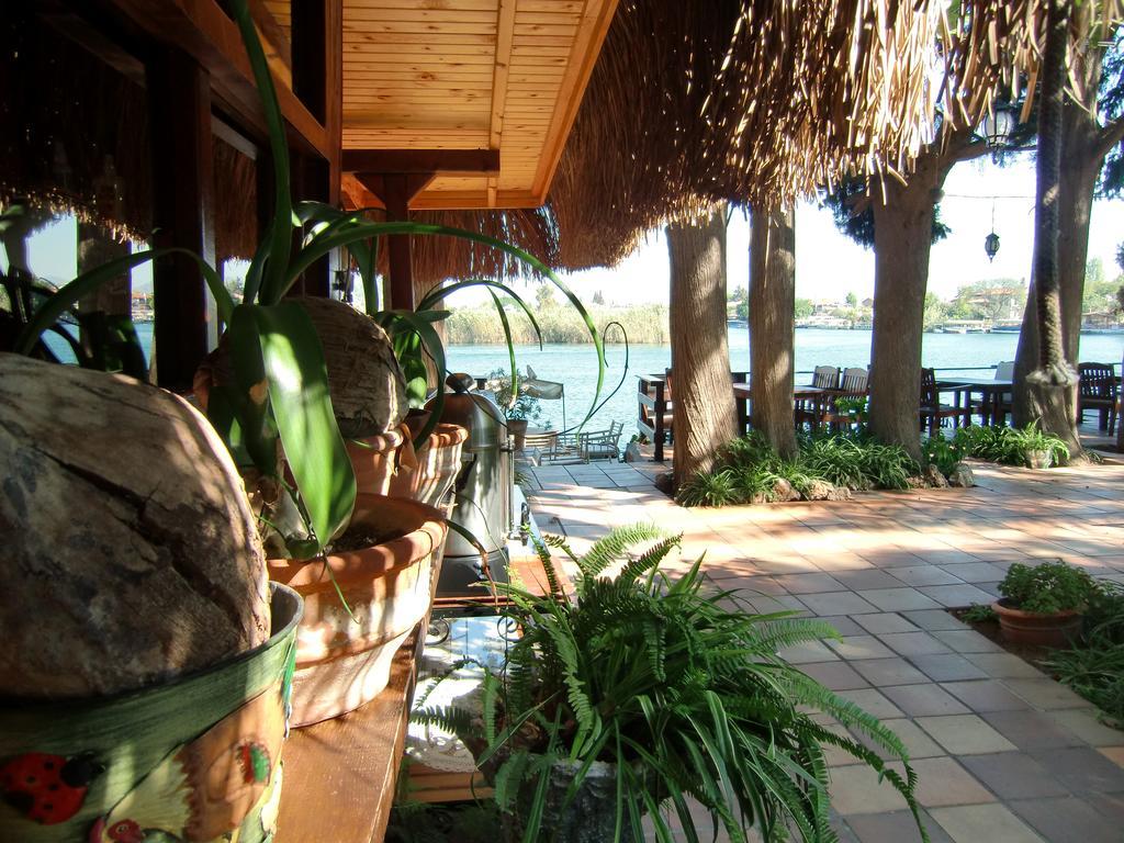 Hotel Happy Caretta Далян Екстериор снимка