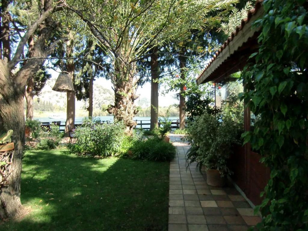 Hotel Happy Caretta Далян Екстериор снимка