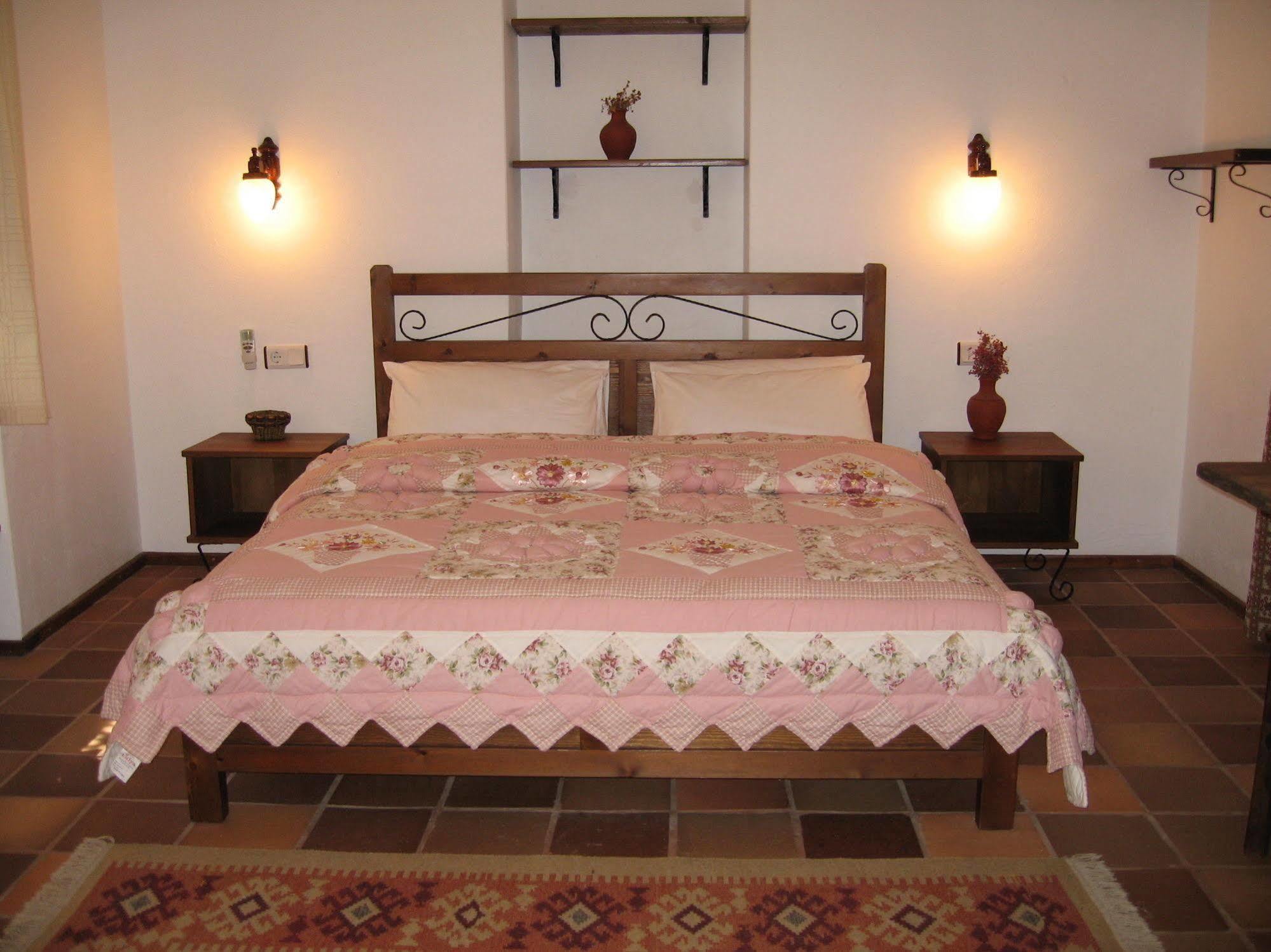 Hotel Happy Caretta Далян Екстериор снимка